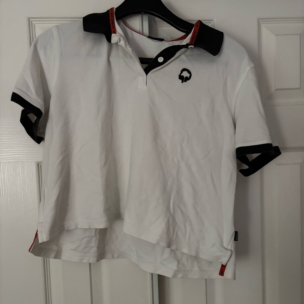 REI White and Black Crop Top